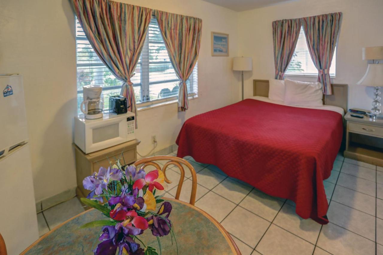 Richard'S Motel Extended Stay Hallandale Beach Extérieur photo